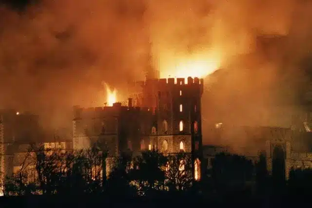 Windsor Castle Fire 1992 2