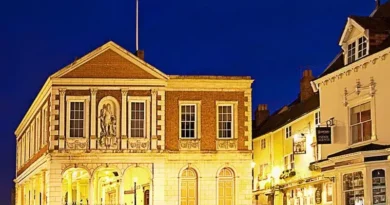 Windsor Guildhall Near Windsor Castle Featured Image